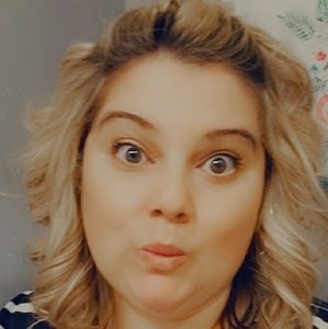 Meet your Posher, Kara